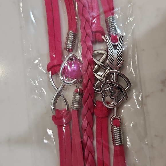 🔵 PU Leather and Alloy Bracelet in Pink - Picture 2 of 2